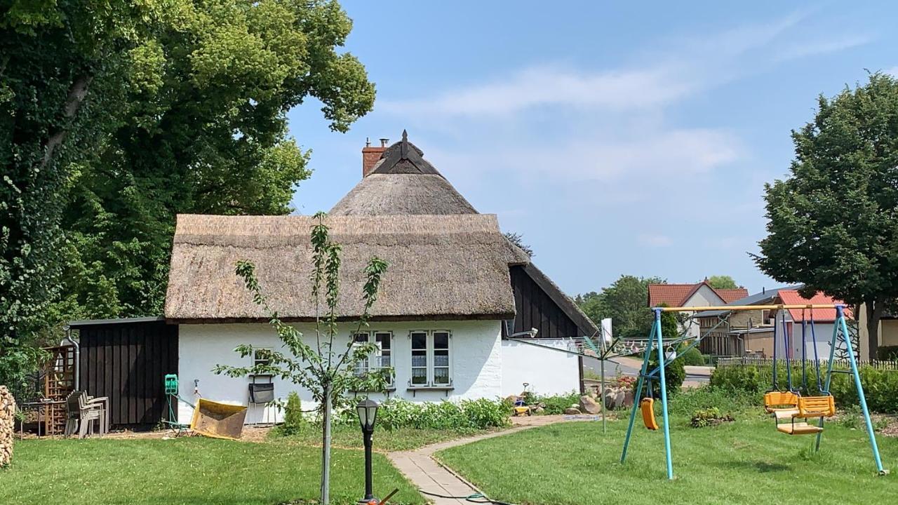 Ferienhaus Alte Schule Rambin Auf Ruegen ภายนอก รูปภาพ